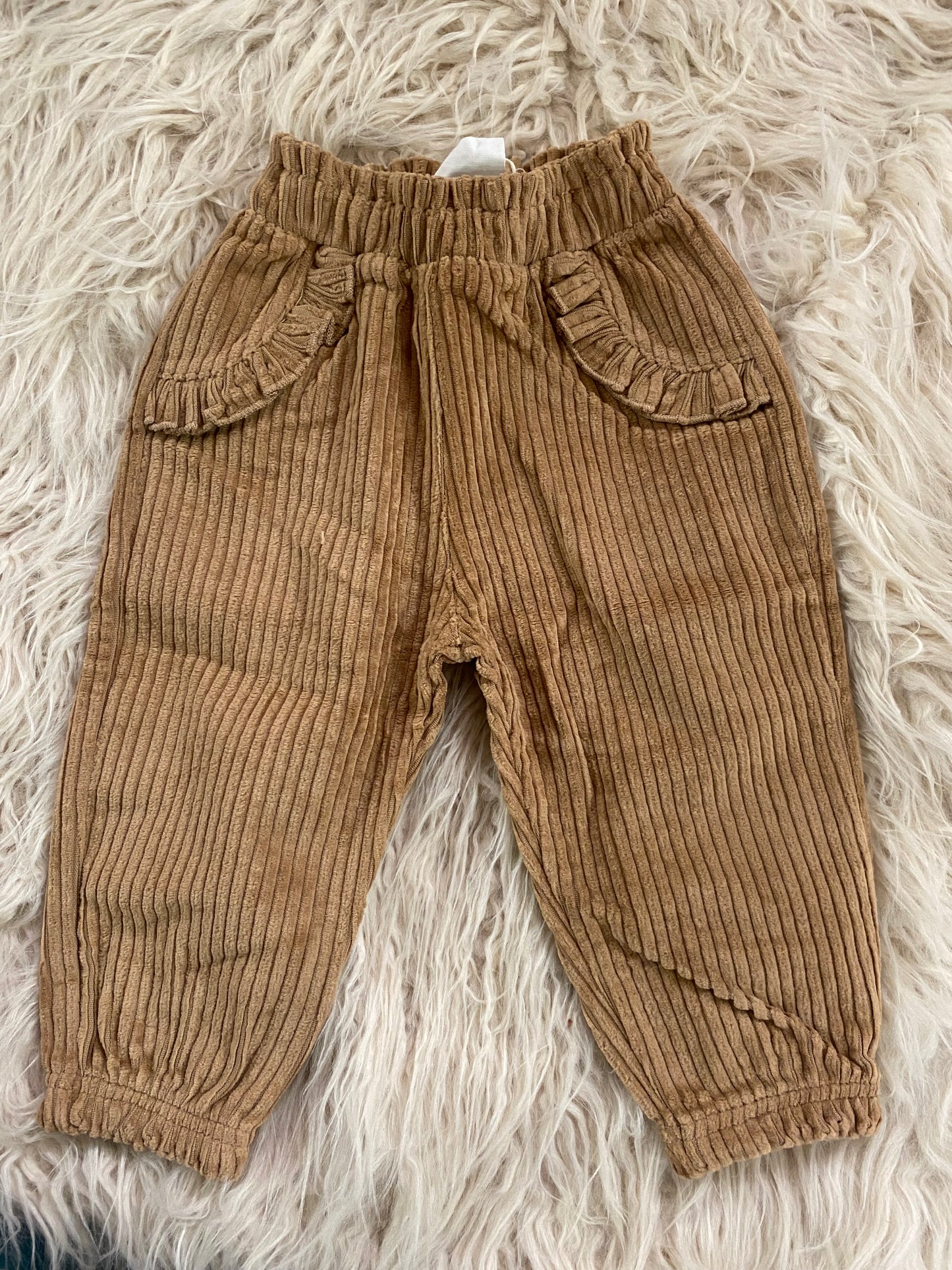 Pantalone in velluto a coste colore camel