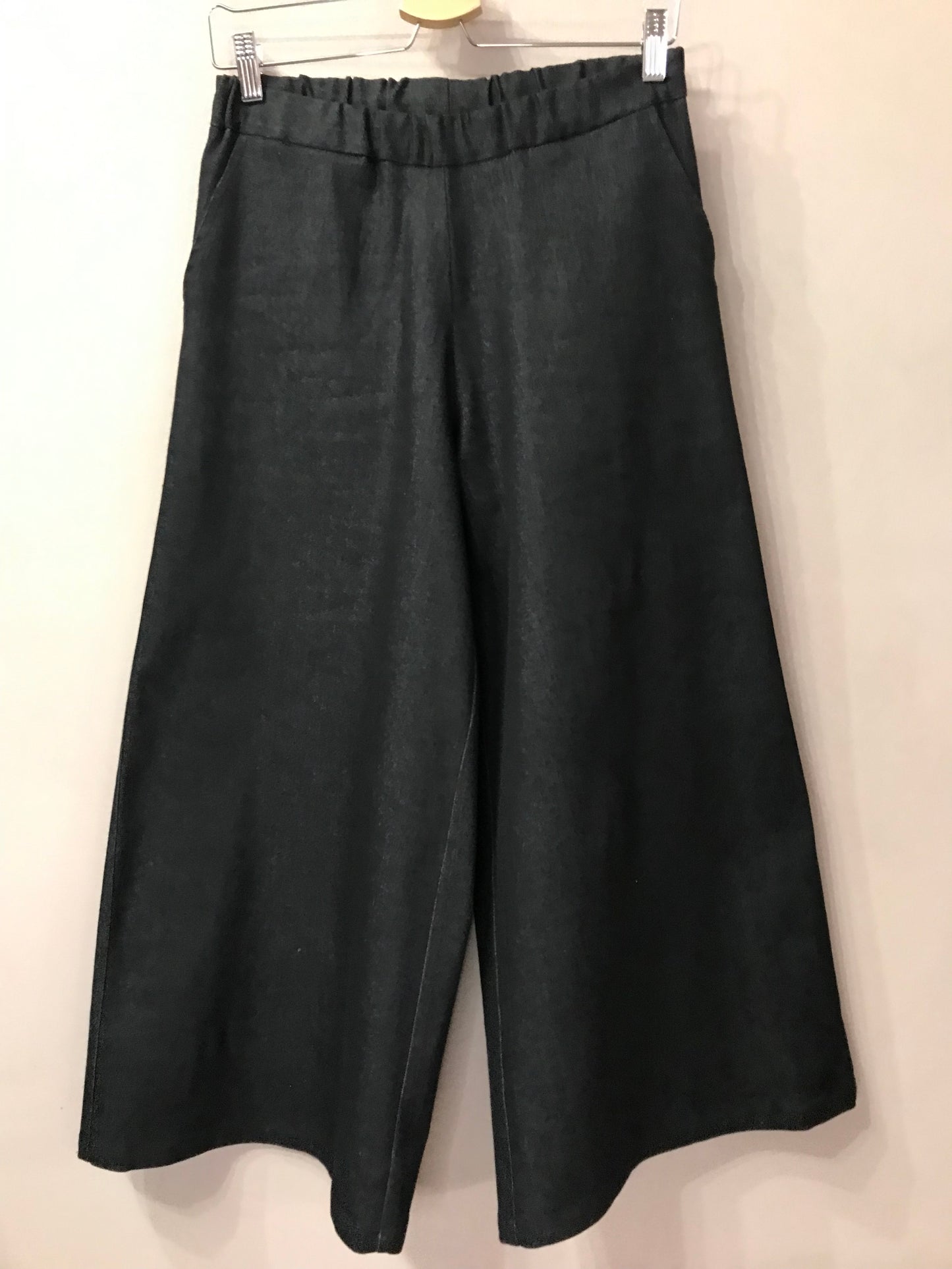 Pantalone palazzo in jeans colore nero