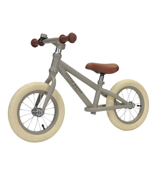 La bici senza pedali Little Dutch da 12 pollici è la prima bicicletta perfetta! Questa bici senza pedali è una bici senza pedali sicura e durevole per bambini dai 3 anni in su. 